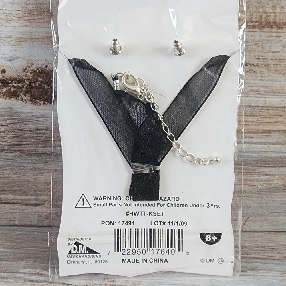 Terror Town hanging touch features